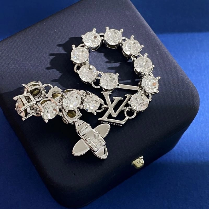 Lightweight Louis Vuitton Bracelets 251587