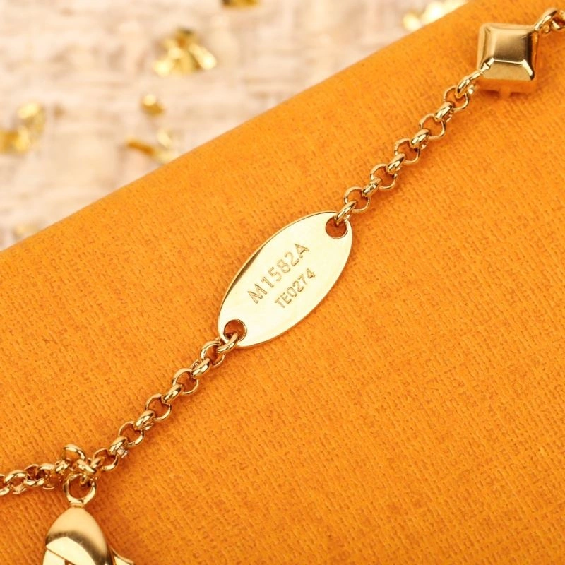 Louis Vuitton Bracelets Practical 251554