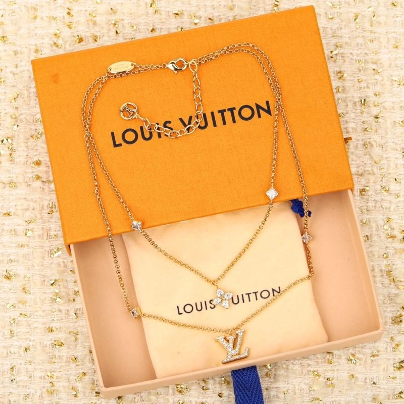 Supportive Louis Vuitton Bracelets 251560