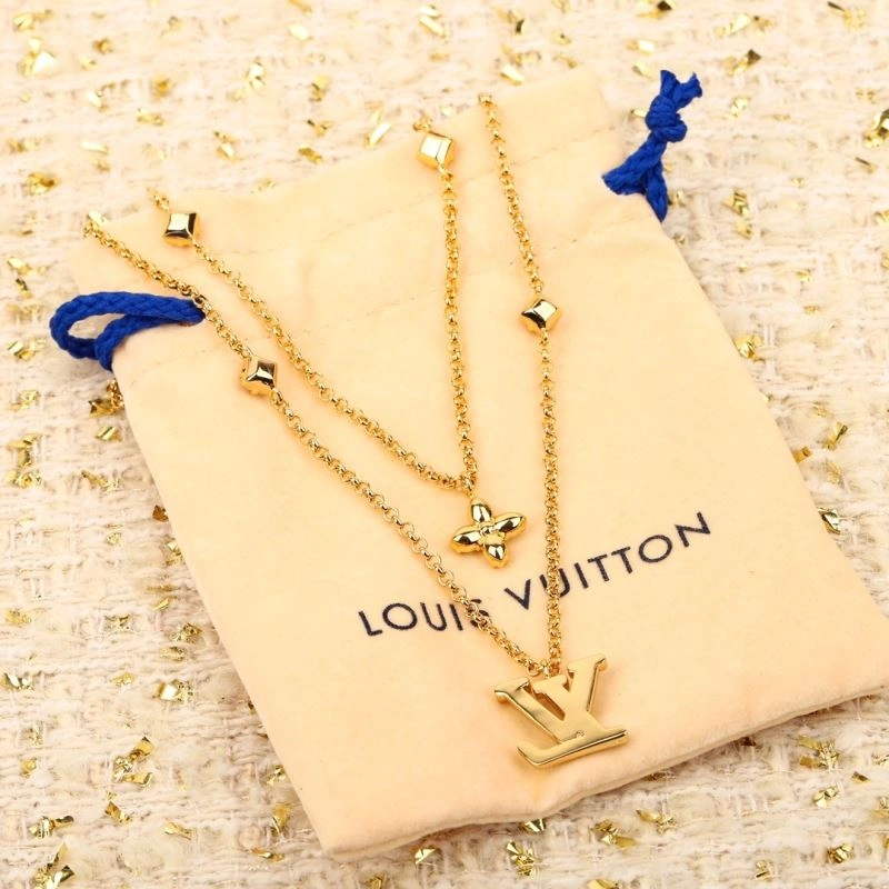 Supportive Louis Vuitton Bracelets 251560