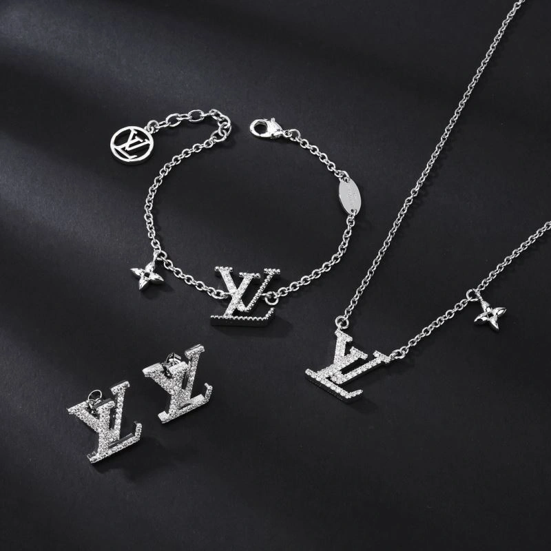 Louis Vuitton Bracelets Effortless 251564