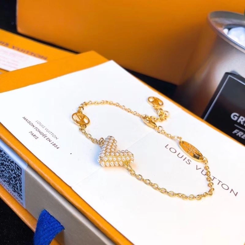 WeatherProof Louis Vuitton Bracelets 251569