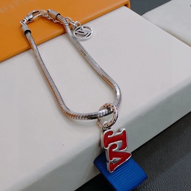 Louis Vuitton Bracelets Comfortable 251580