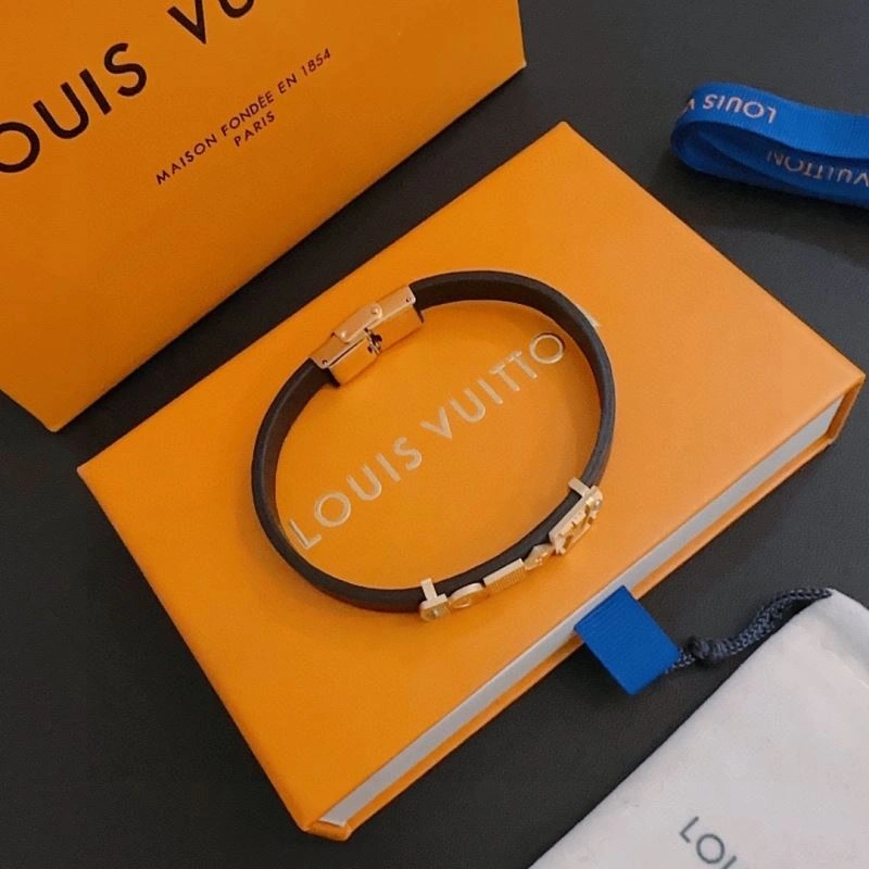 Efficient Louis Vuitton Bracelets 251585