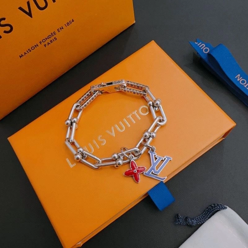 Louis Vuitton Bracelets Bold 251582