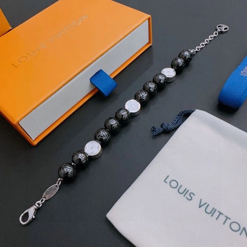Louis Vuitton Bracelets Chic 251568