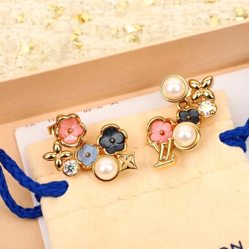 Supportive Louis Vuitton Bracelets 251572