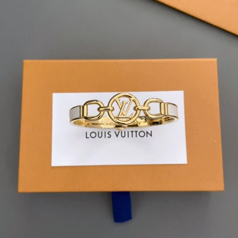 Louis Vuitton Bracelets Neat 251571