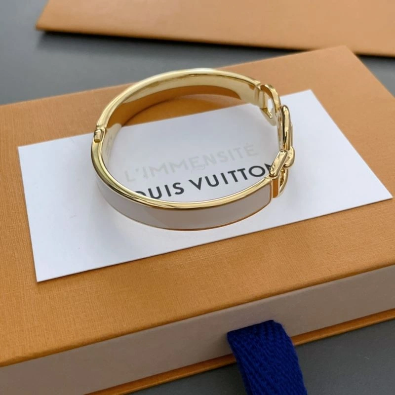 Louis Vuitton Bracelets Neat 251571