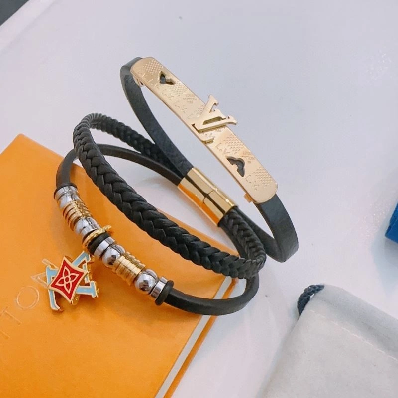 Elegant Louis Vuitton Bracelets 251583