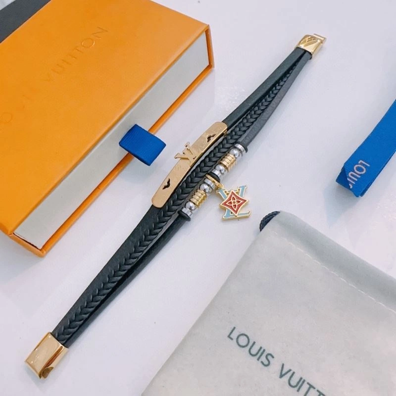 Elegant Louis Vuitton Bracelets 251583
