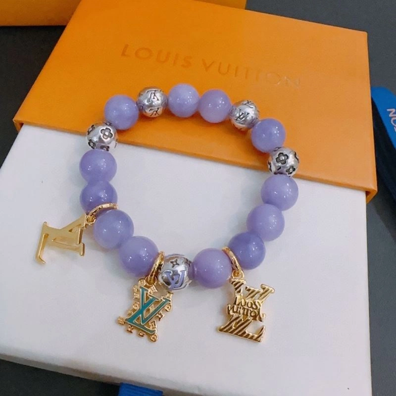 Lightweight Louis Vuitton Bracelets 251577