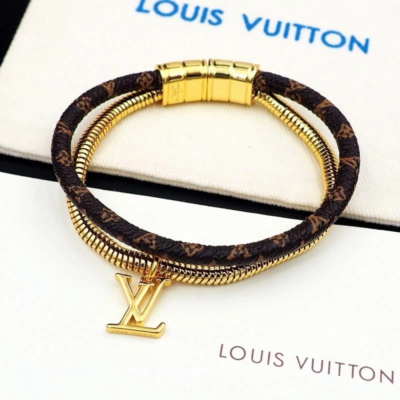 Louis Vuitton Bracelets Attractive 251187