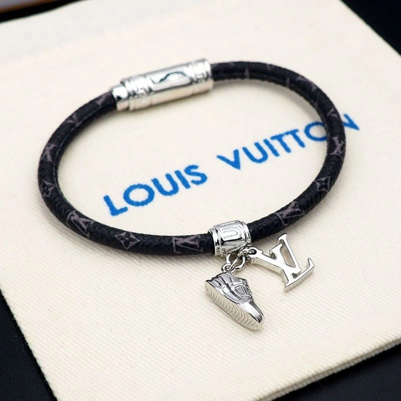 Louis Vuitton Bracelets Lightweight 251185