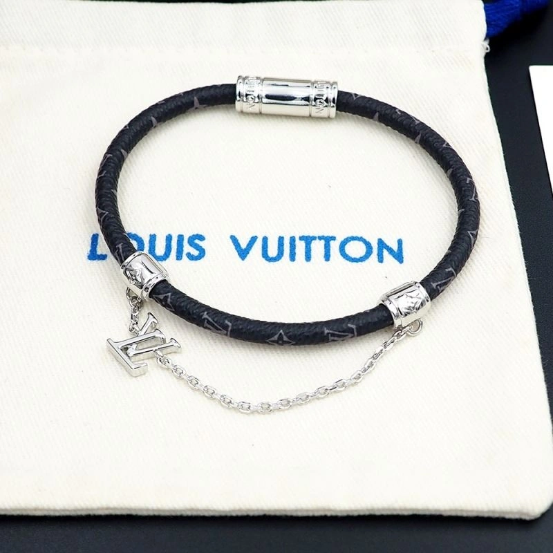Louis Vuitton Bracelets Durable 251156