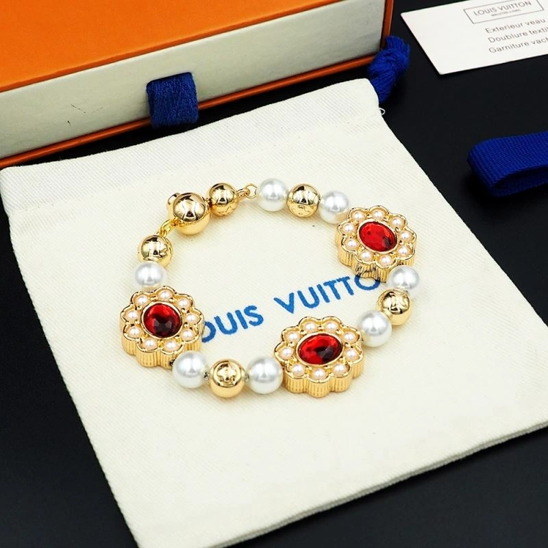 Louis Vuitton Bracelets Trendsetting 251162