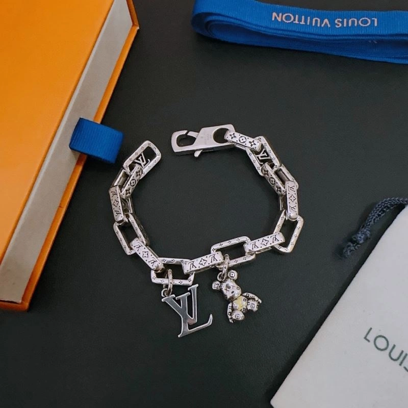 Louis Vuitton Bracelets Stretchable 251159