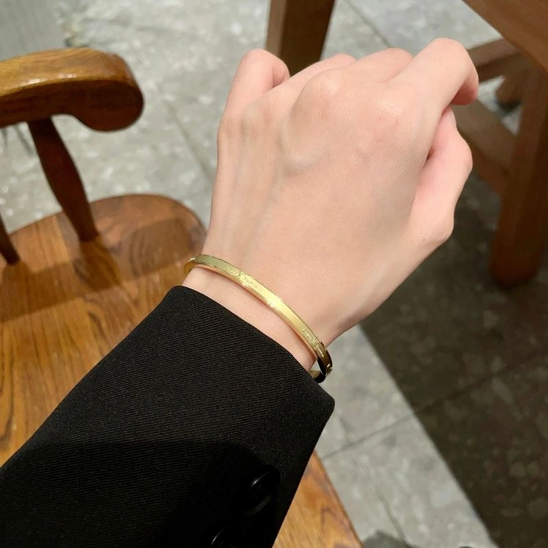 EasyMatch Louis Vuitton Bracelets 251183