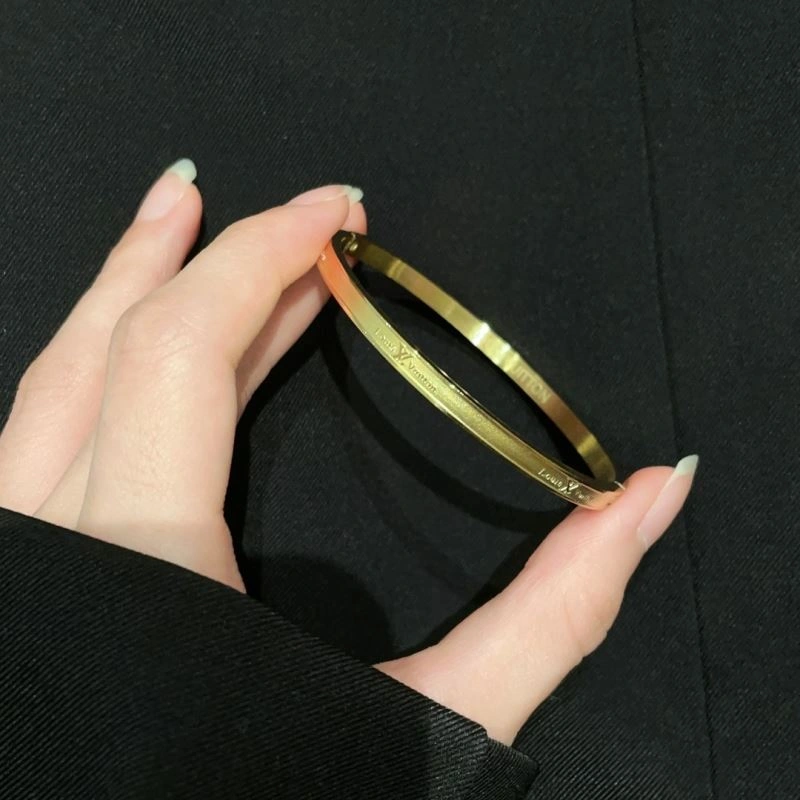 EasyMatch Louis Vuitton Bracelets 251183