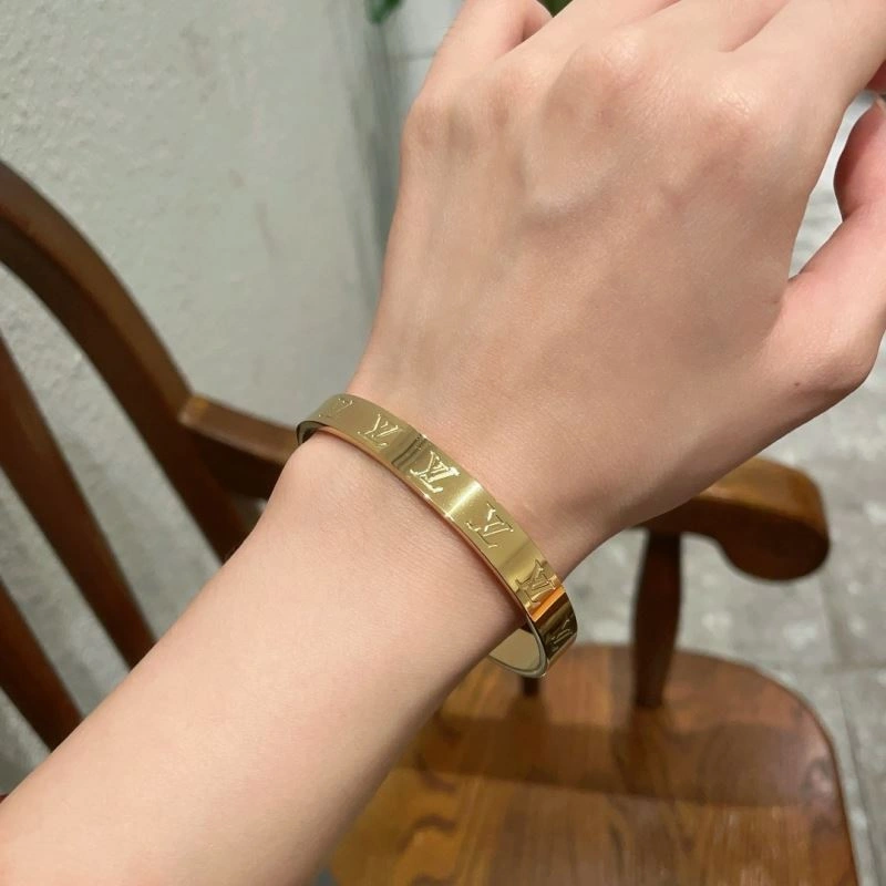 Louis Vuitton Bracelets WaterResistant 251165