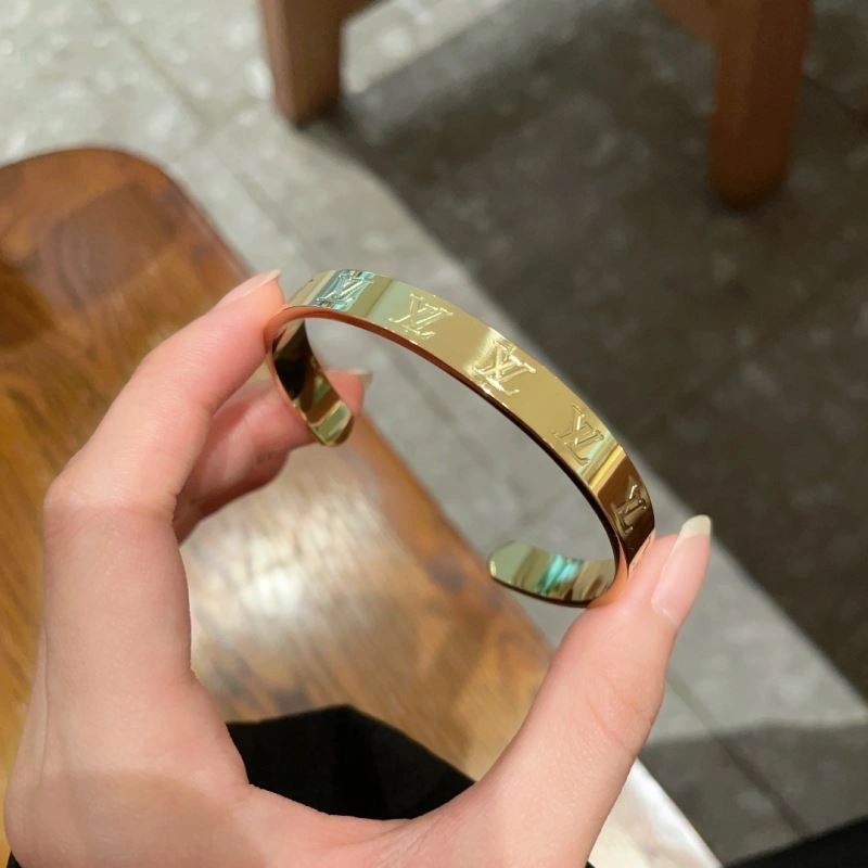 Louis Vuitton Bracelets WaterResistant 251165
