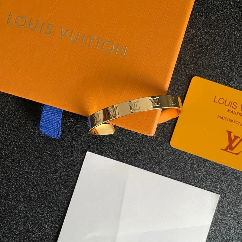 Louis Vuitton Bracelets WaterResistant 251165