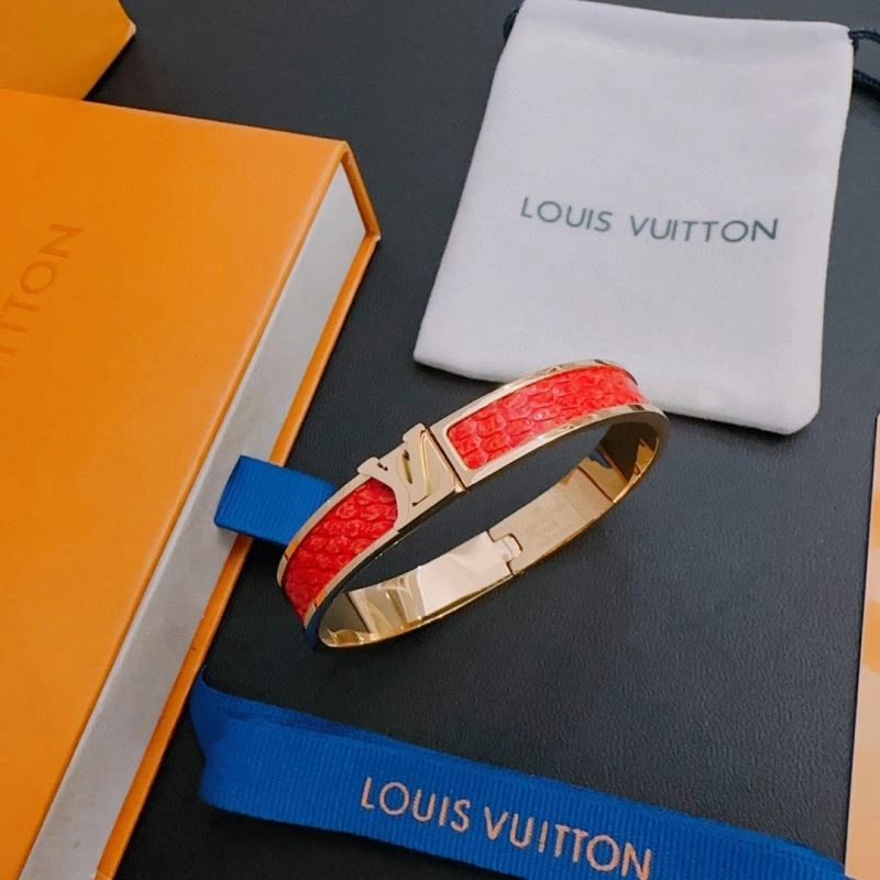 Soft Louis Vuitton Bracelets 251179