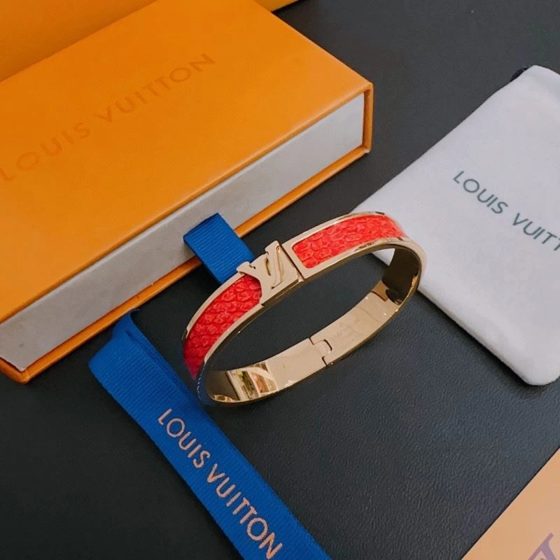 Soft Louis Vuitton Bracelets 251179