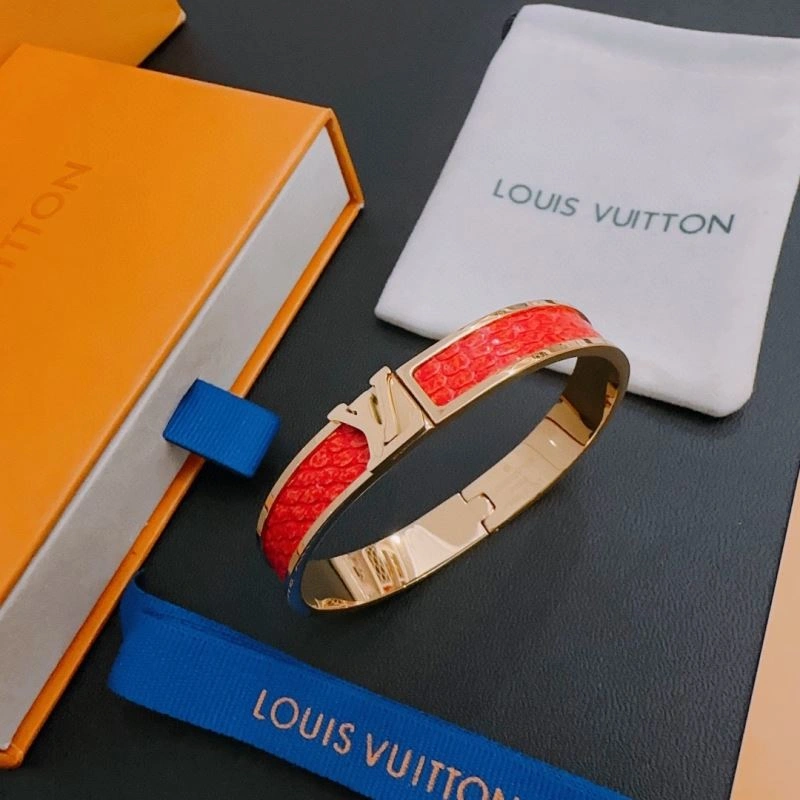 Soft Louis Vuitton Bracelets 251179