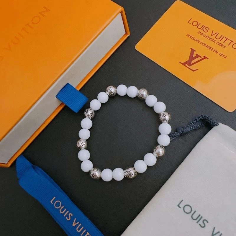 Louis Vuitton Bracelets ModernLook 251154