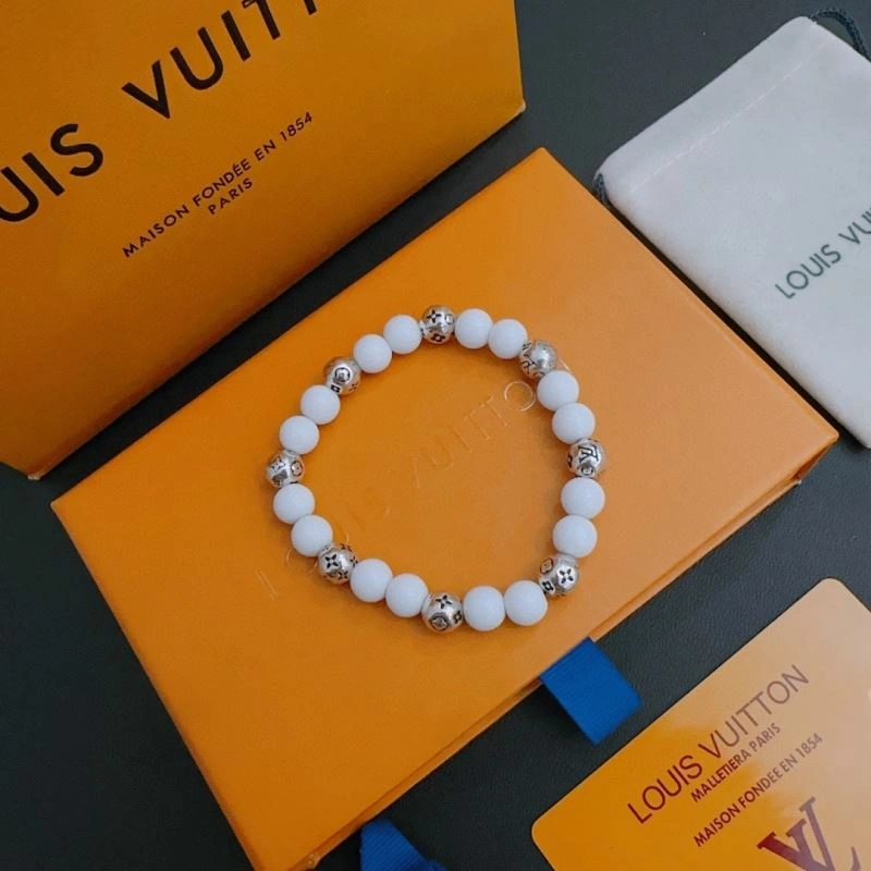 Louis Vuitton Bracelets ModernLook 251154