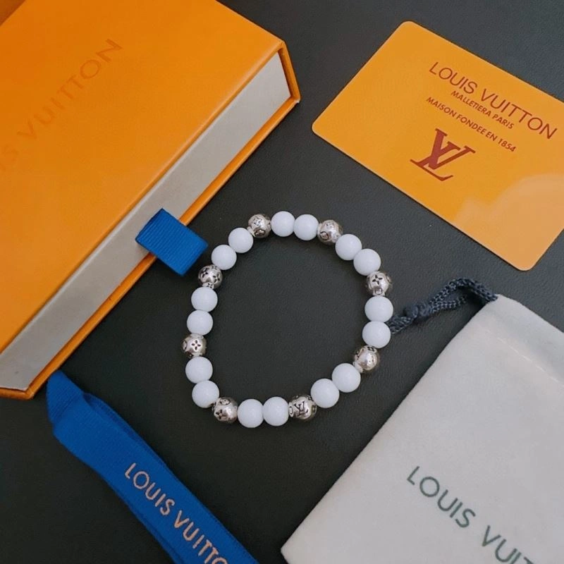 Louis Vuitton Bracelets ModernLook 251154