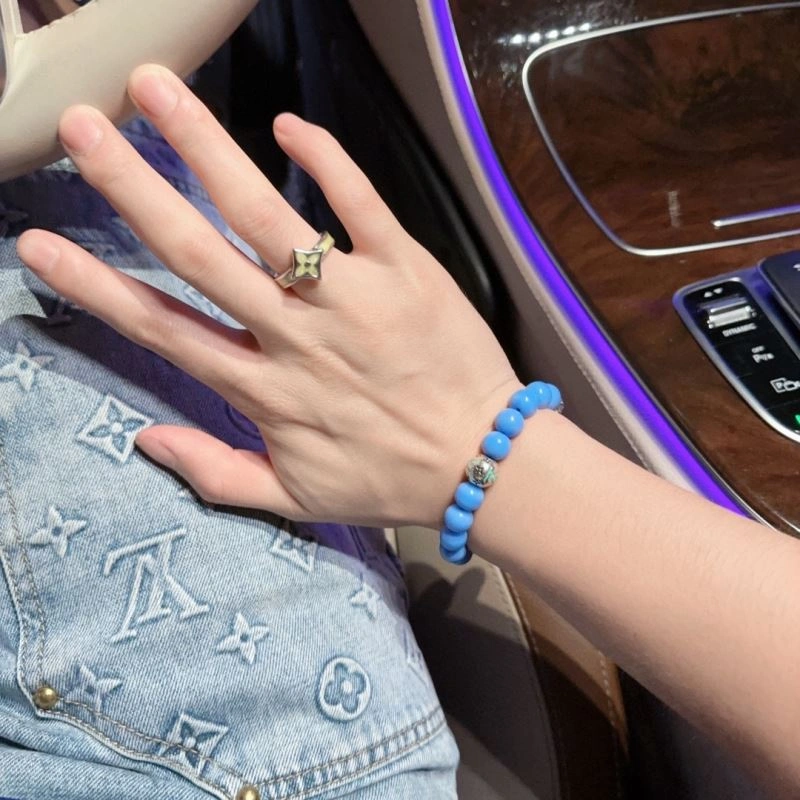 FlexibleFit Louis Vuitton Bracelets 251173