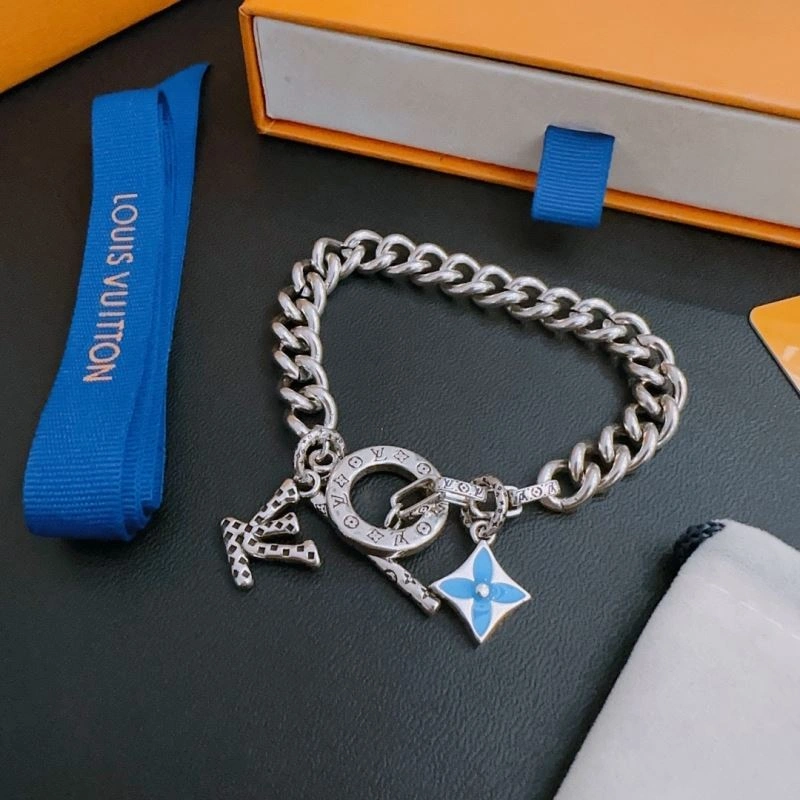 Modern Louis Vuitton Bracelets 251161