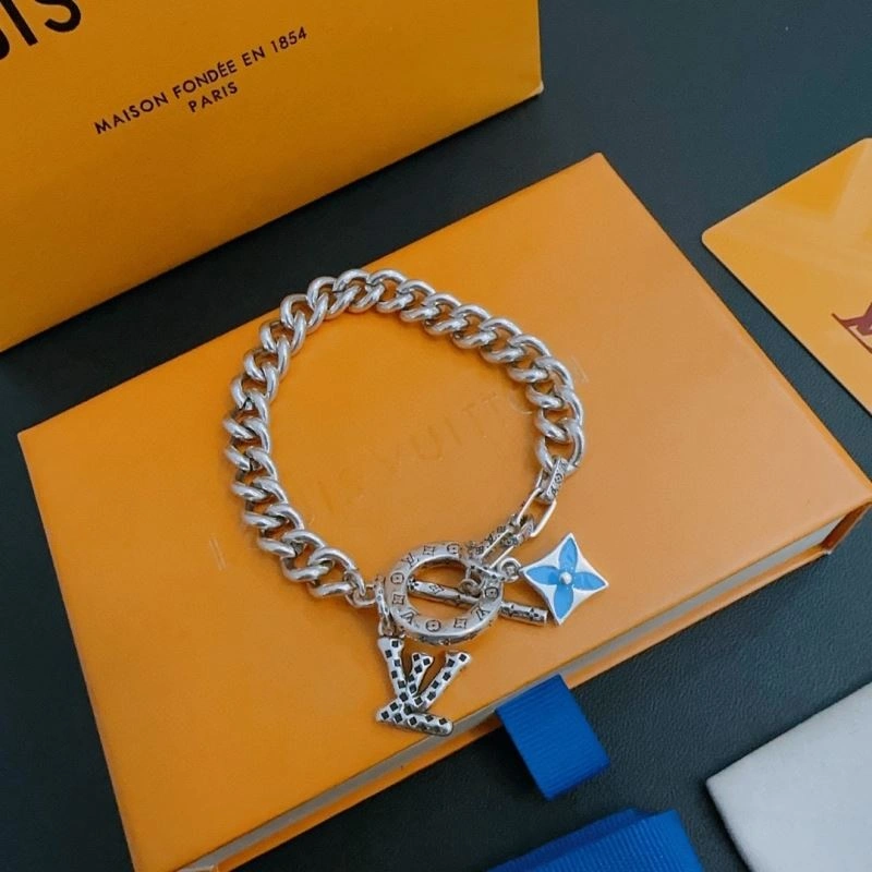 Modern Louis Vuitton Bracelets 251161