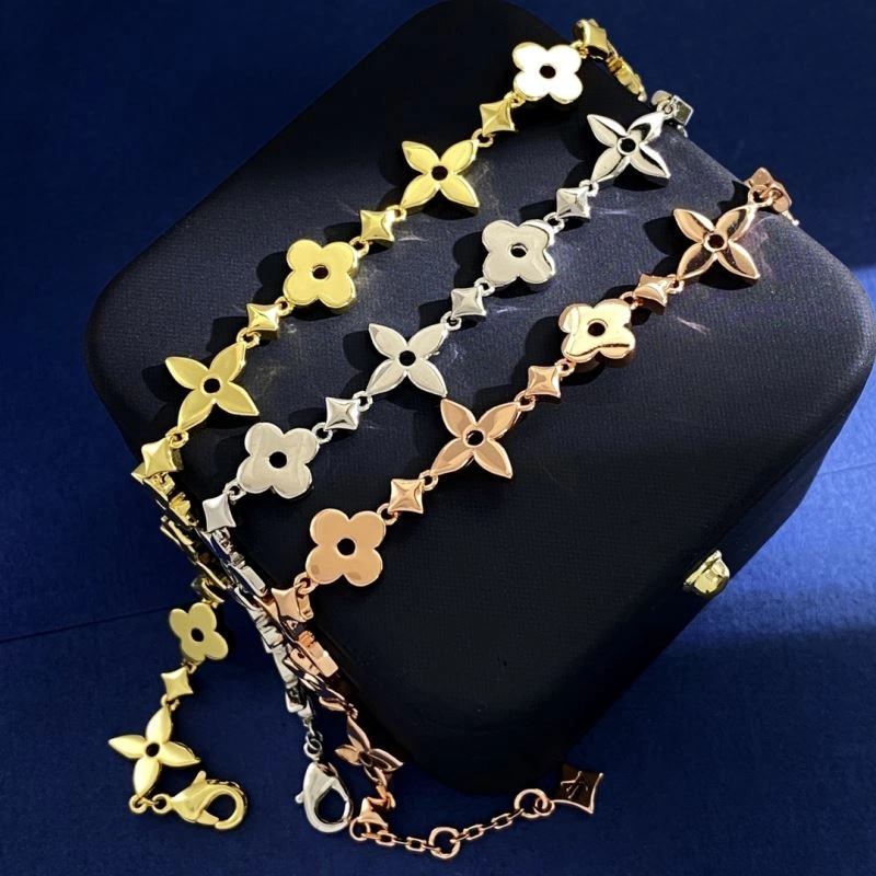 Louis Vuitton Bracelets Upgraded 251157