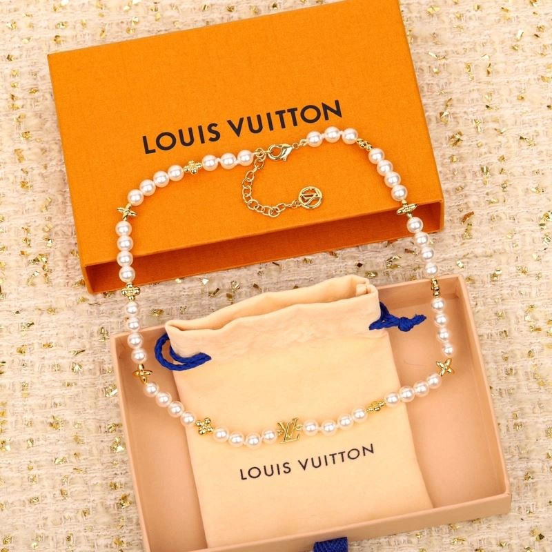 Louis Vuitton Bracelets TechFriendly 251172