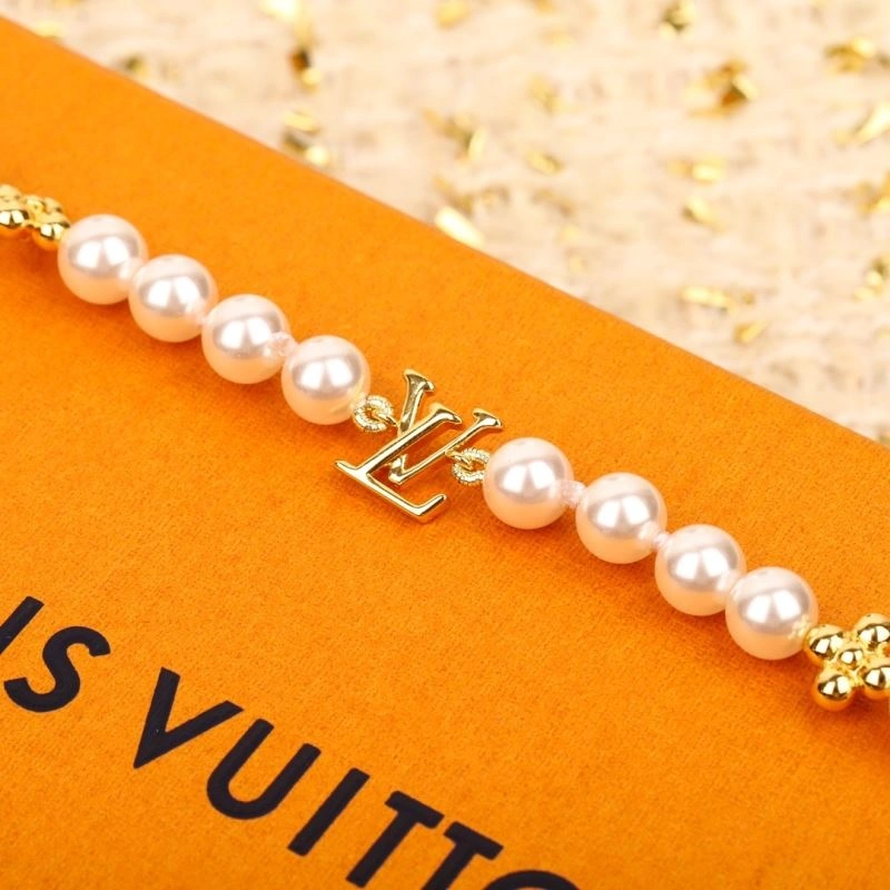 Louis Vuitton Bracelets TechFriendly 251172