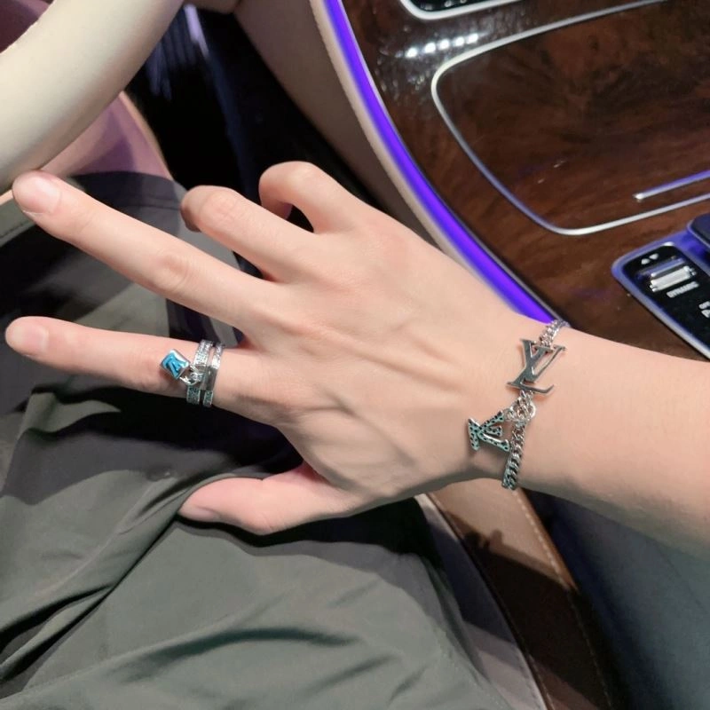 Louis Vuitton Bracelets EasyMatch 251181
