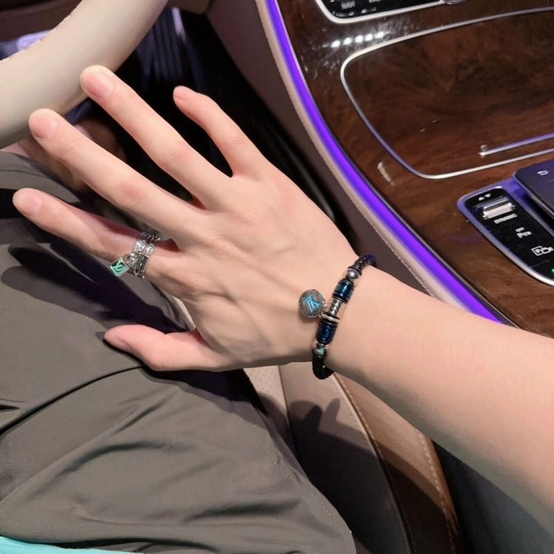 Louis Vuitton Bracelets TopPick 251152