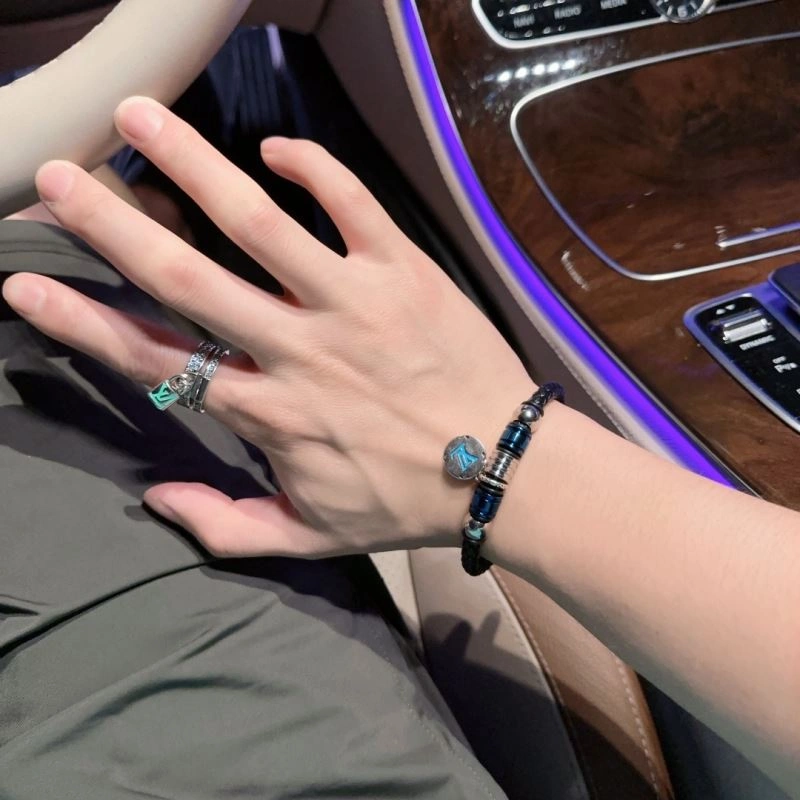 Louis Vuitton Bracelets TopPick 251152