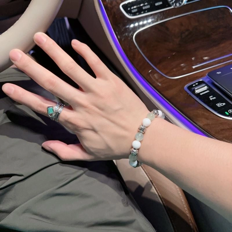 TechFriendly Louis Vuitton Bracelets 251150