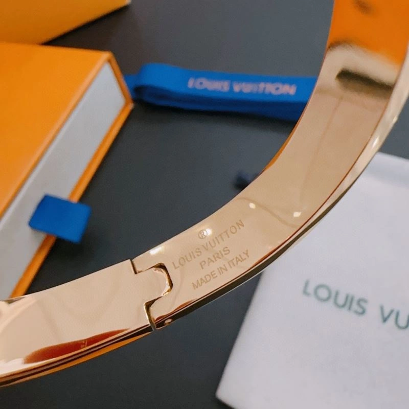 ZeroBulk Louis Vuitton Bracelets 251143