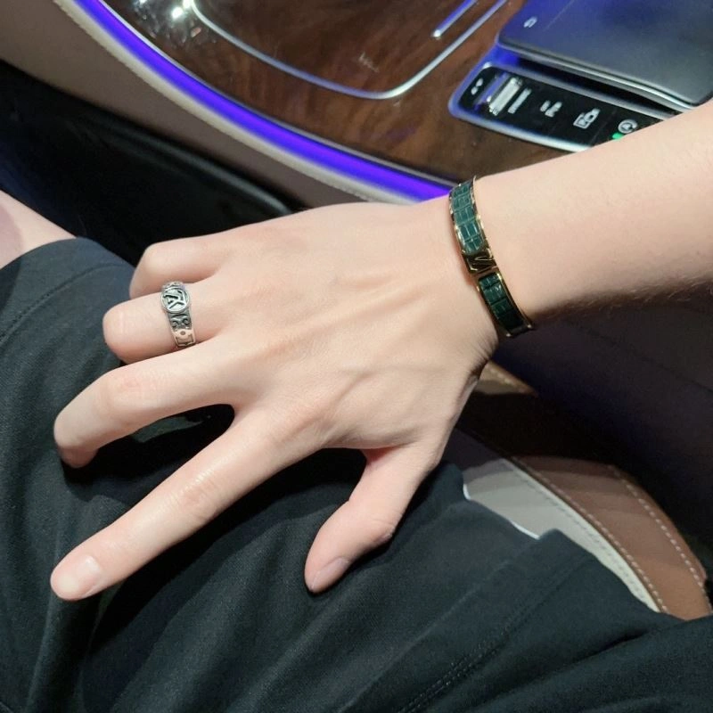 Durable Louis Vuitton Bracelets 251134