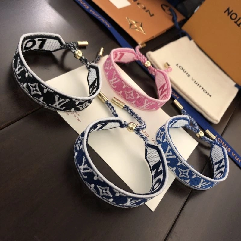 Affordable Louis Vuitton Bracelets 251138