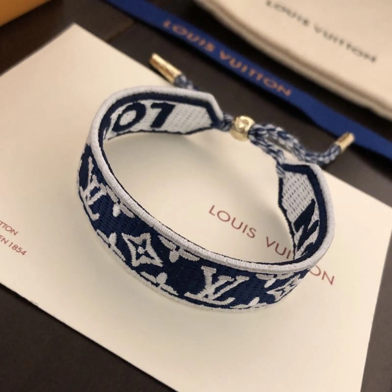 Affordable Louis Vuitton Bracelets 251138