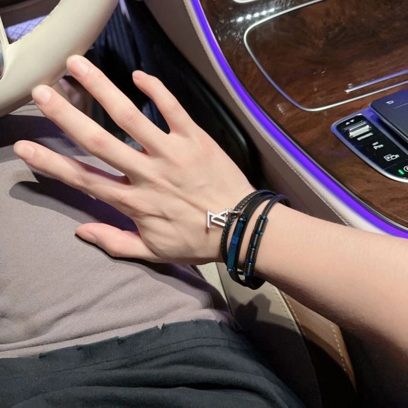 Louis Vuitton Bracelets MoistureWicking 251131
