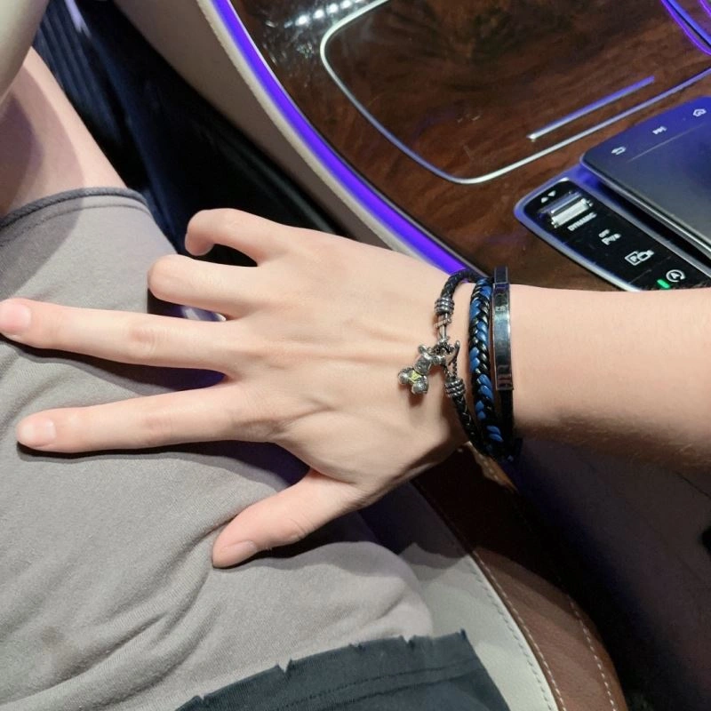 Louis Vuitton Bracelets Vibrant 251135