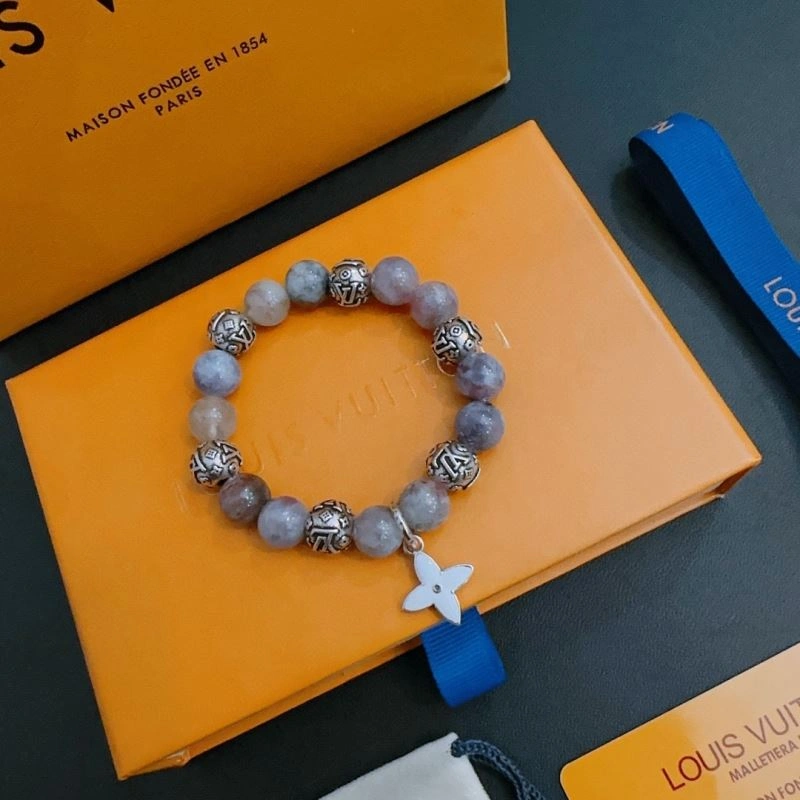 Modern Louis Vuitton Bracelets 251126