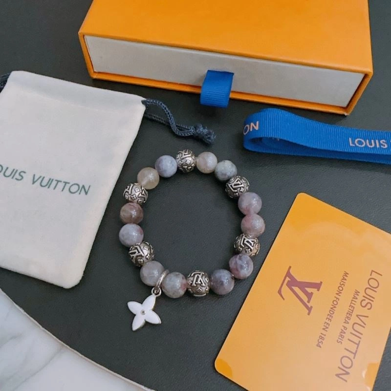 Modern Louis Vuitton Bracelets 251126